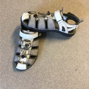 Vionic Moore Nate Fisherman Sandal